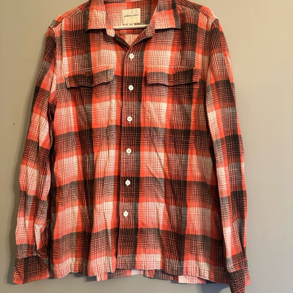 American Eagle Outfitters Red and Black Plaid Casual Button Down Shirt